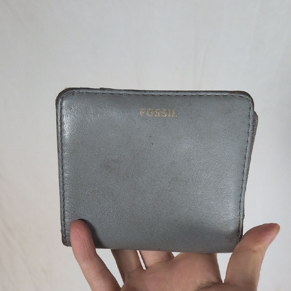 Logan RFID Small Bifold Leather Wallet